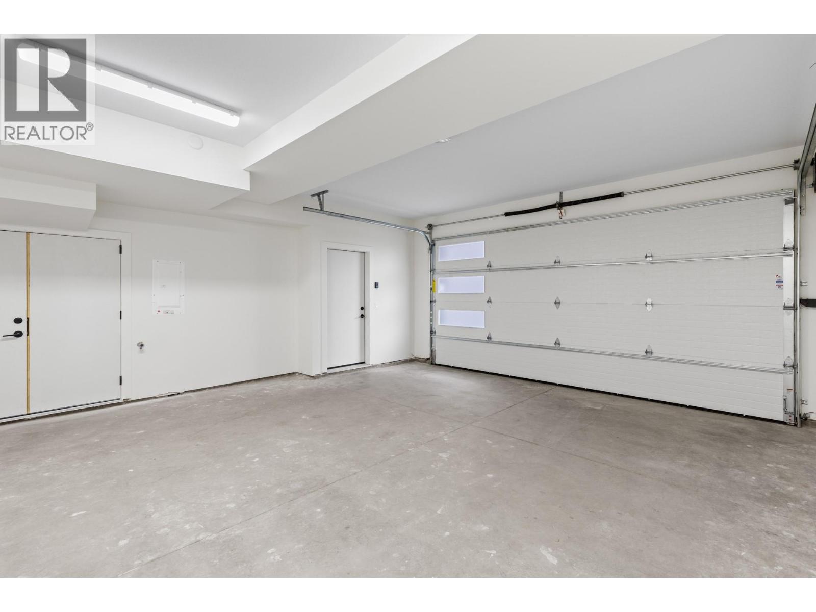 Picture for Unit #4, 1463 Inkar  Road https://www.cirrealty.ca/reb/bc/4/10366264_49.jpg