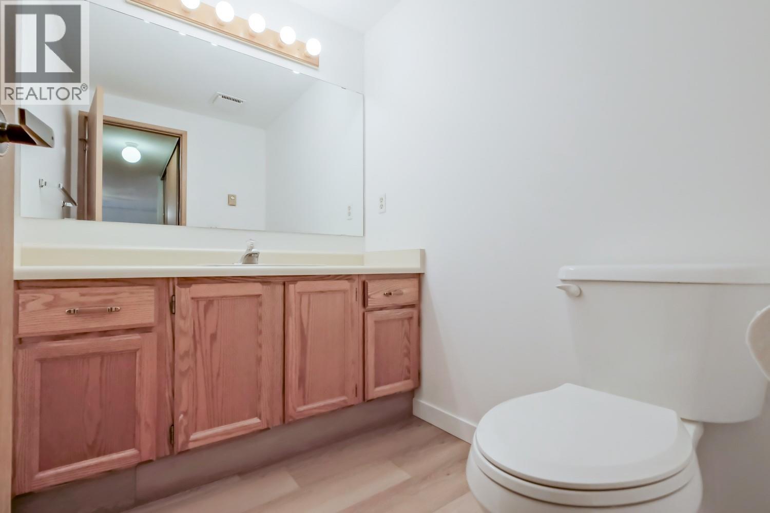 Picture for Unit #105, 2110 Hoy  Street https://www.cirrealty.ca/reb/bc/4/10366294_14.jpg