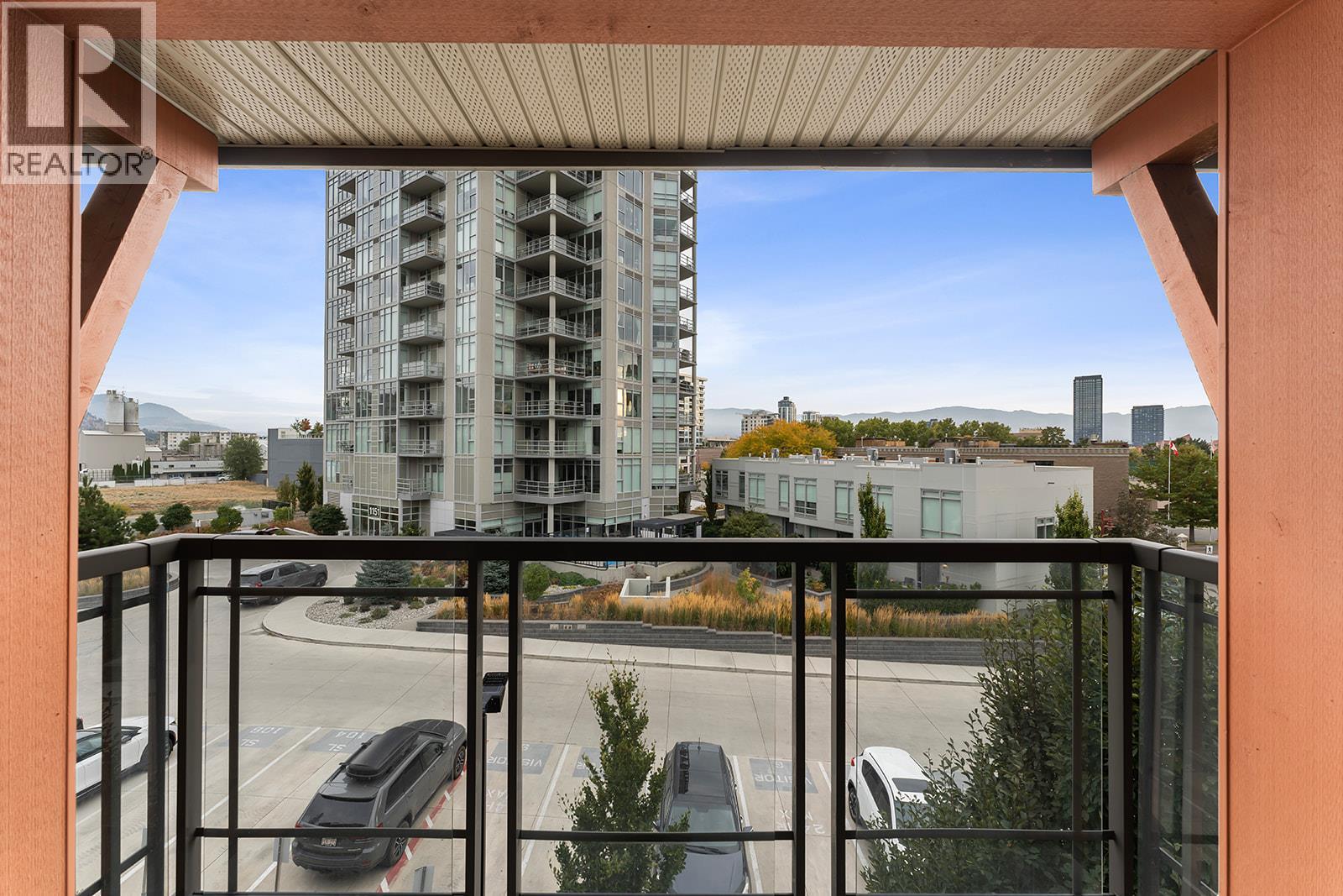 Picture for Unit #424, 1099 Sunset  Drive https://www.cirrealty.ca/reb/bc/4/10366334_10.jpg