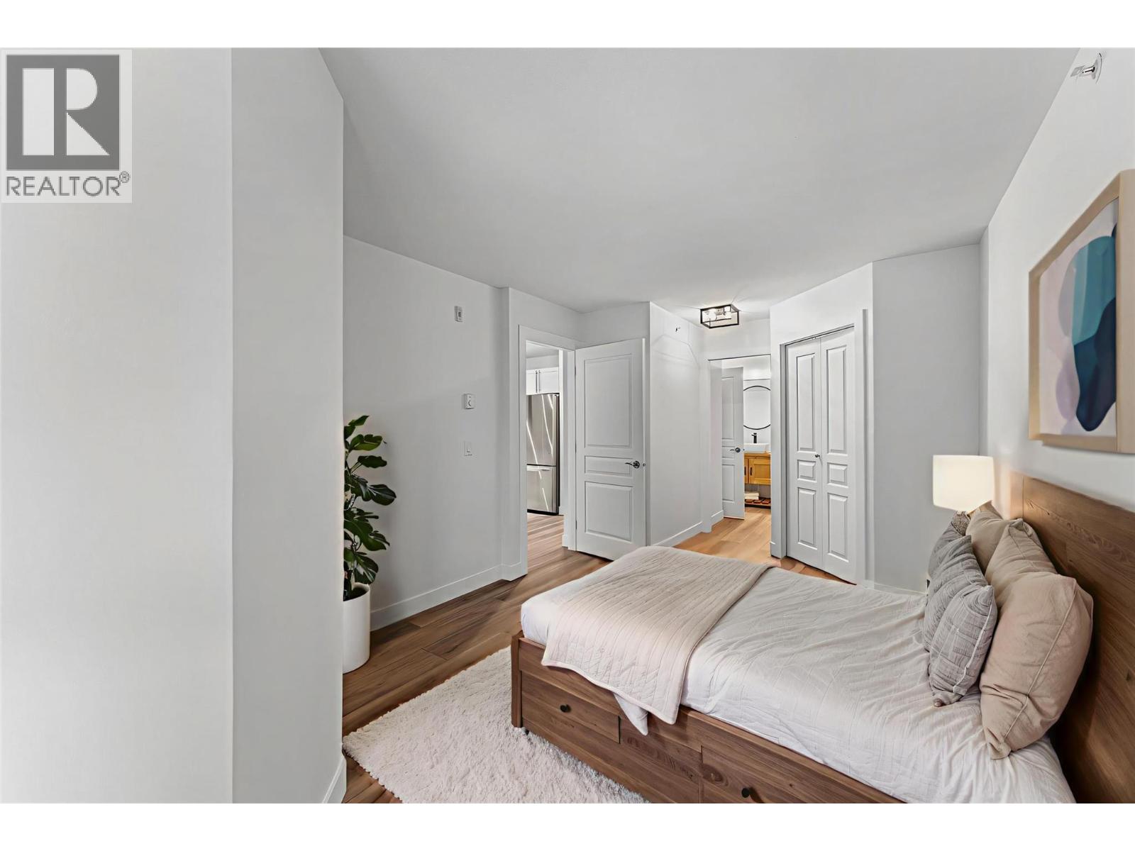 Picture for Unit #424, 1099 Sunset  Drive https://www.cirrealty.ca/reb/bc/4/10366334_13.jpg