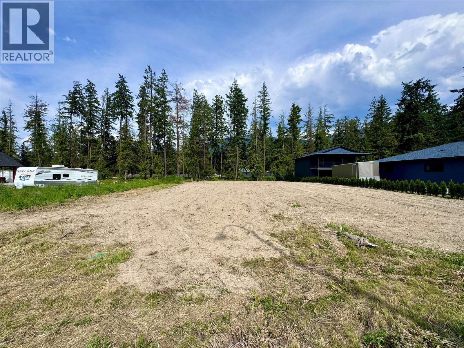 Picture for 817 Hemlock  CrescentS