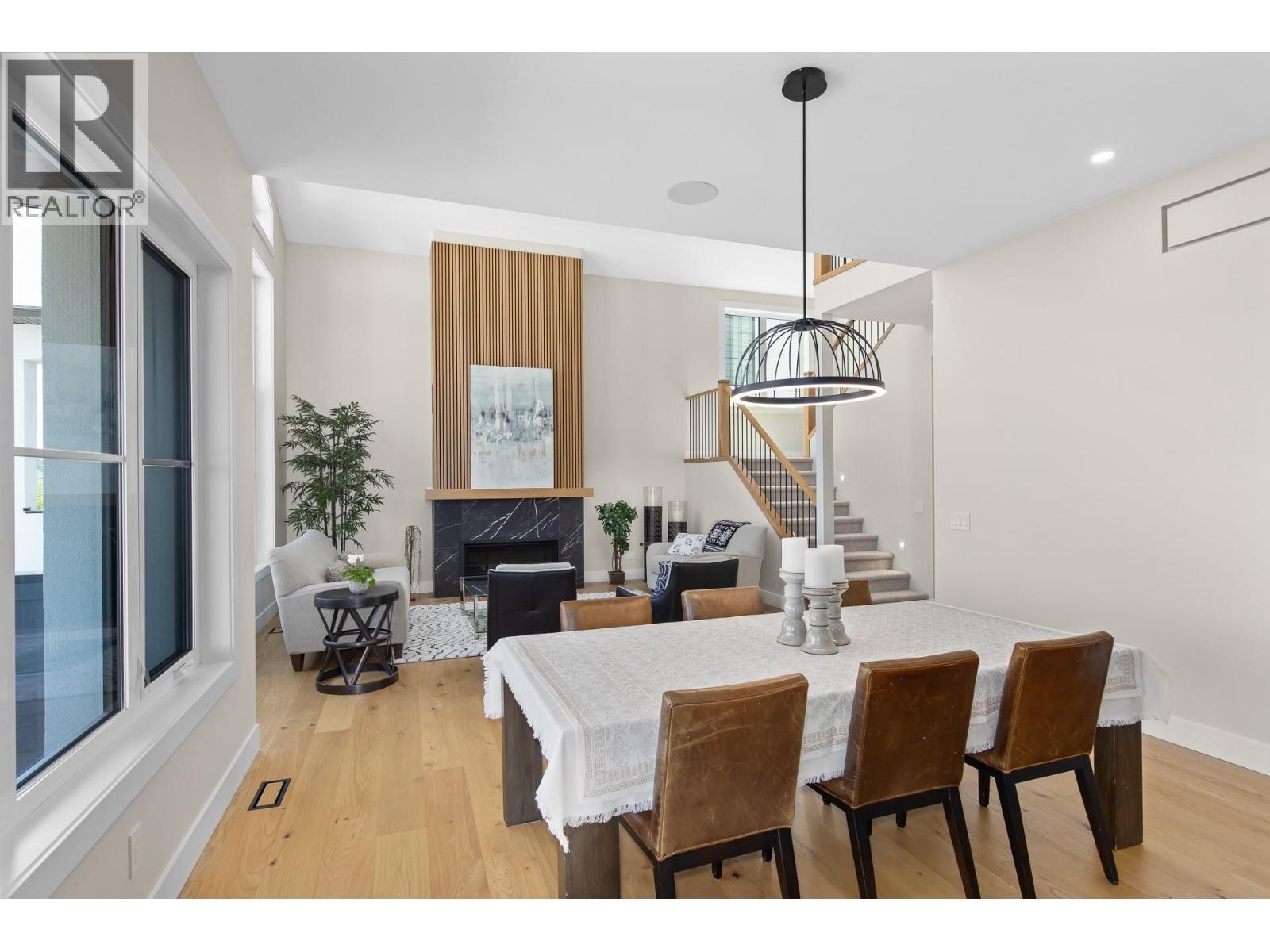 Picture for 4964 Bucktail  Lane https://www.cirrealty.ca/reb/bc/4/10366374_22.jpg