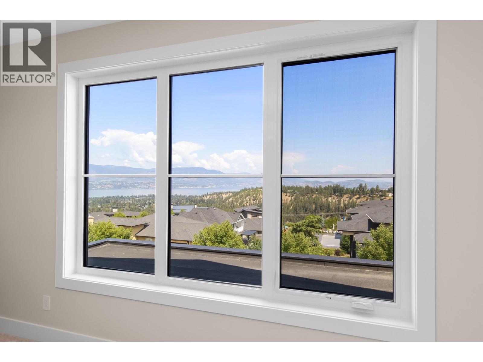 Picture for 4964 Bucktail  Lane https://www.cirrealty.ca/reb/bc/4/10366374_27.jpg