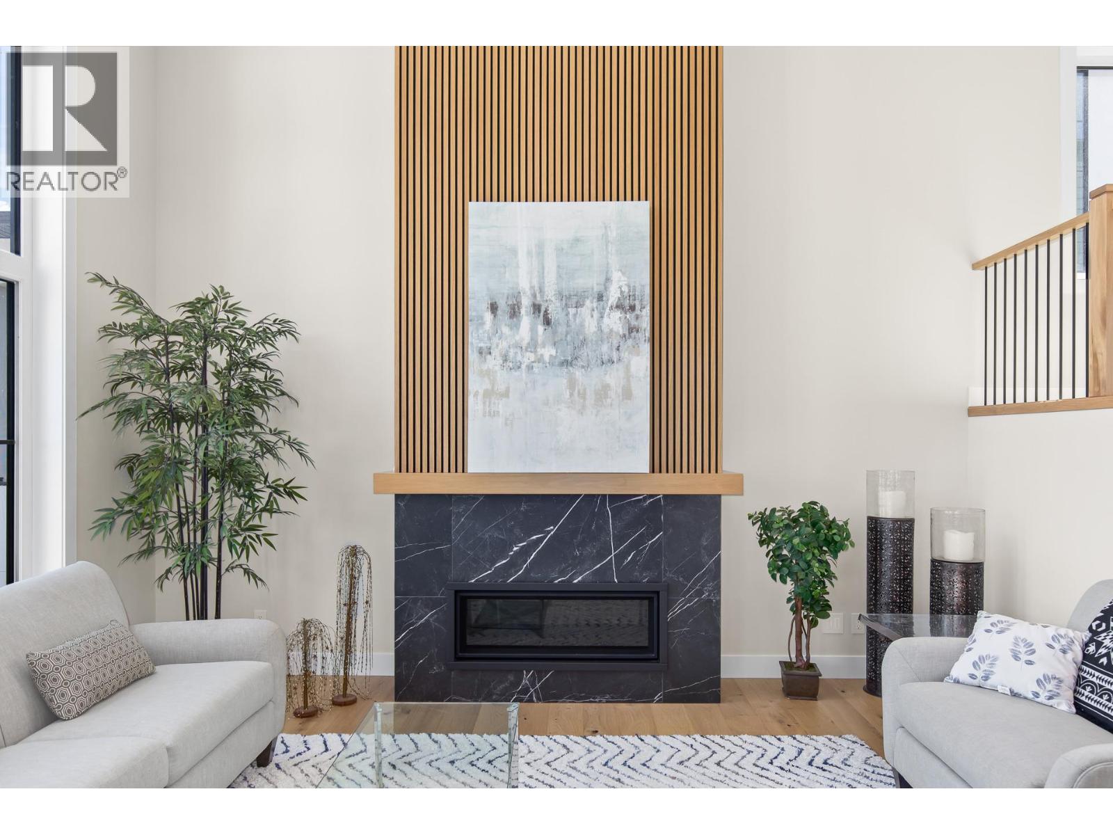 Picture for 4964 Bucktail  Lane https://www.cirrealty.ca/reb/bc/4/10366374_7.jpg