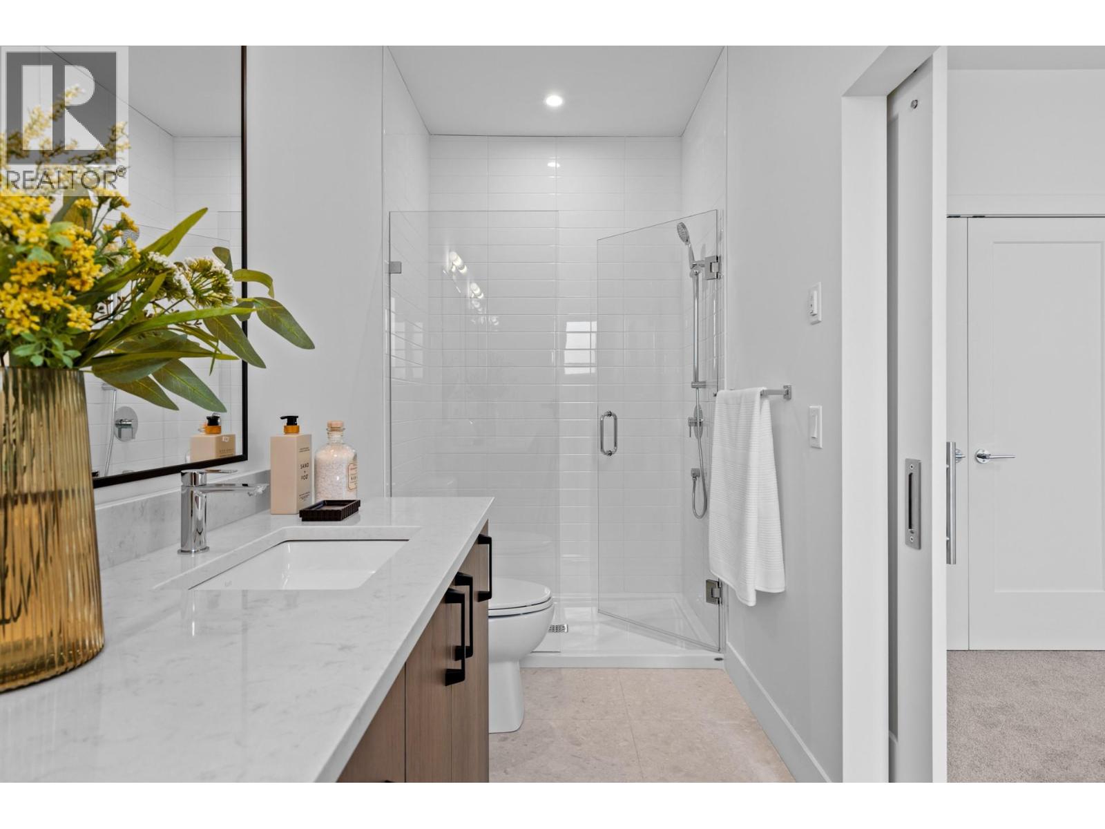 Picture for Unit #5, 1463 Inkar  Road https://www.cirrealty.ca/reb/bc/4/10366474_32.jpg