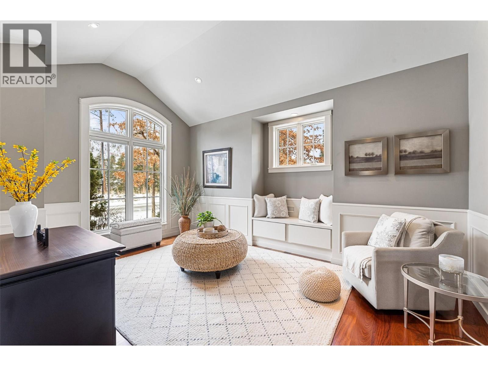 Picture for 427 Long Ridge  Drive https://www.cirrealty.ca/reb/bc/4/10366494_14.jpg