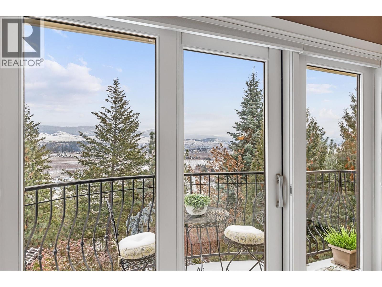 Picture for 427 Long Ridge  Drive https://www.cirrealty.ca/reb/bc/4/10366494_32.jpg