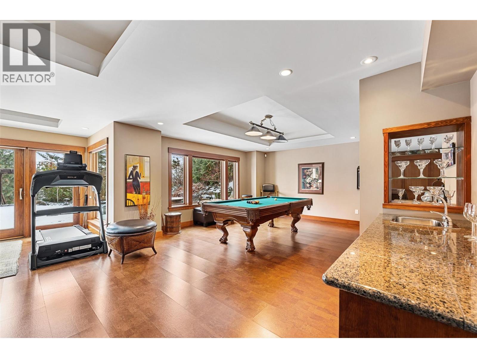 Picture for 427 Long Ridge  Drive https://www.cirrealty.ca/reb/bc/4/10366494_42.jpg