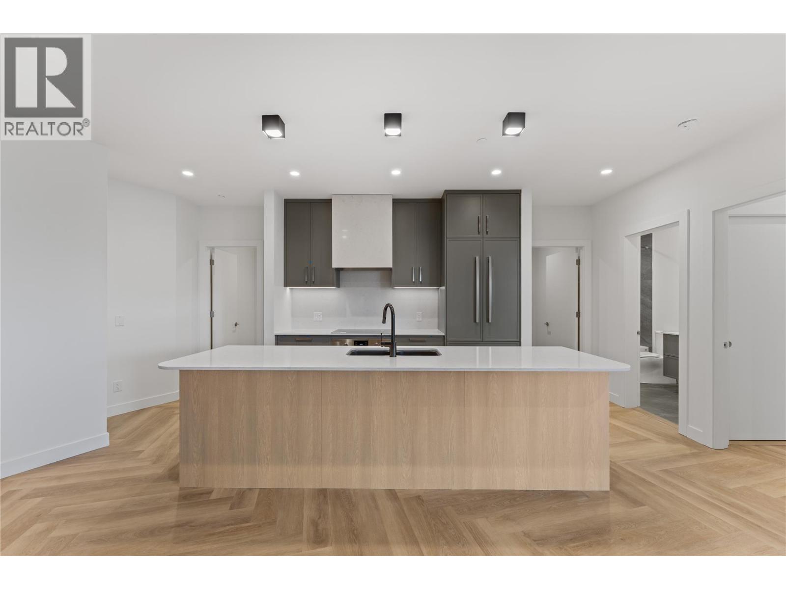 Picture for Unit #414, 3340 Lakeshore  Drive