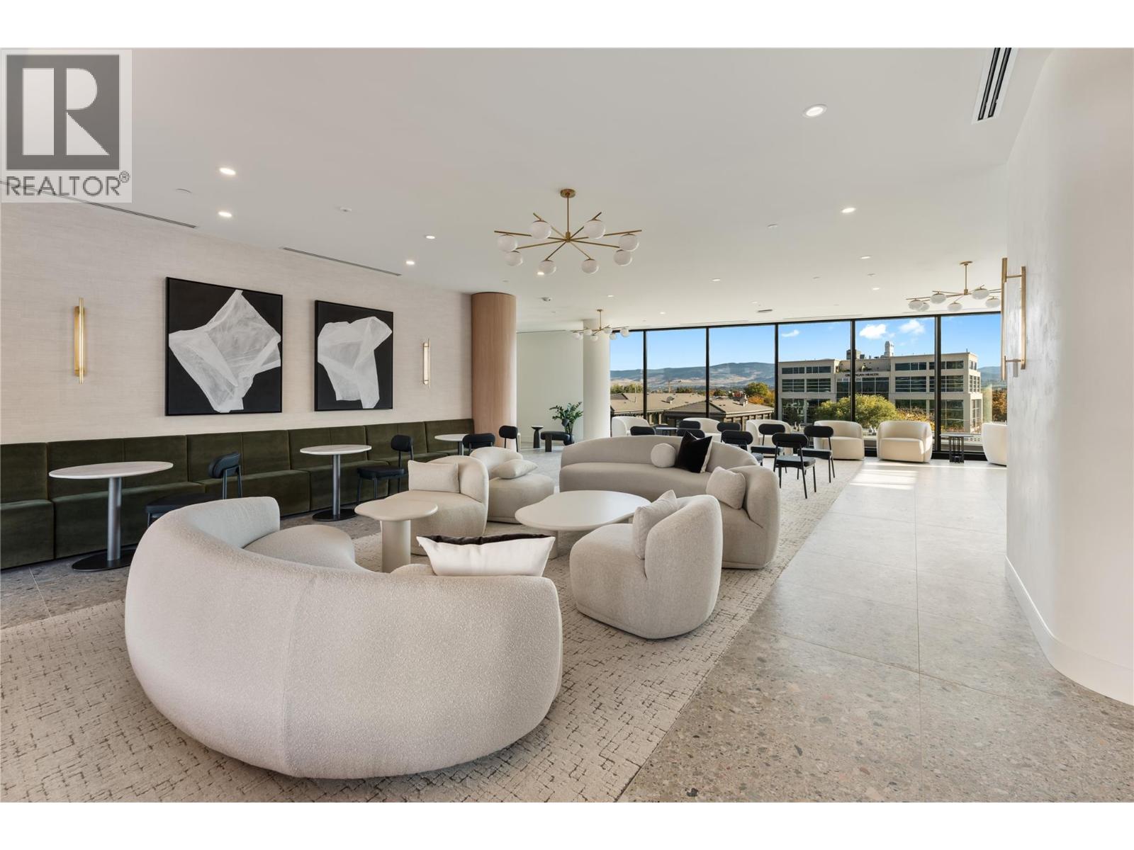 Picture for Unit #414, 3340 Lakeshore  Drive https://www.cirrealty.ca/reb/bc/4/10366574_22.jpg