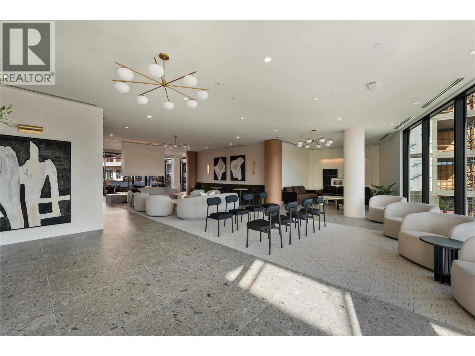 Picture for Unit #414, 3340 Lakeshore  Drive https://www.cirrealty.ca/reb/bc/4/10366574_25.jpg