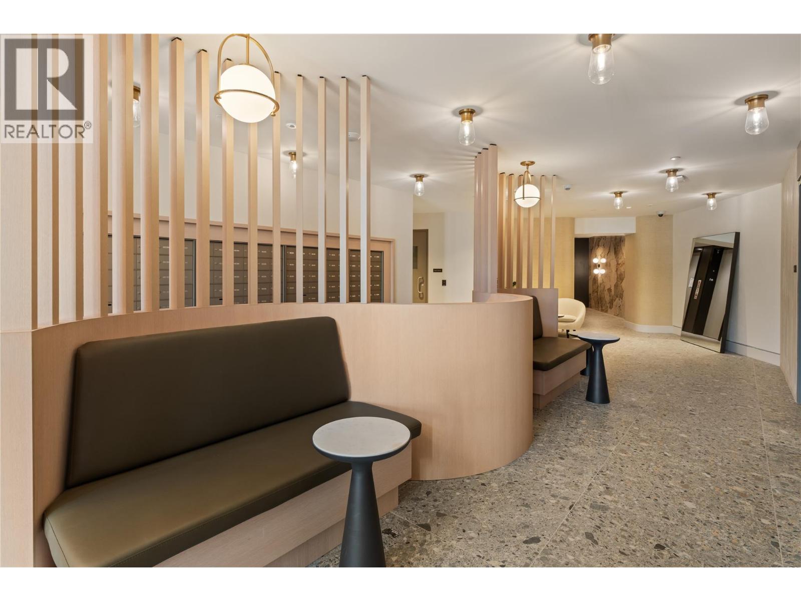 Picture for Unit #414, 3340 Lakeshore  Drive https://www.cirrealty.ca/reb/bc/4/10366574_32.jpg