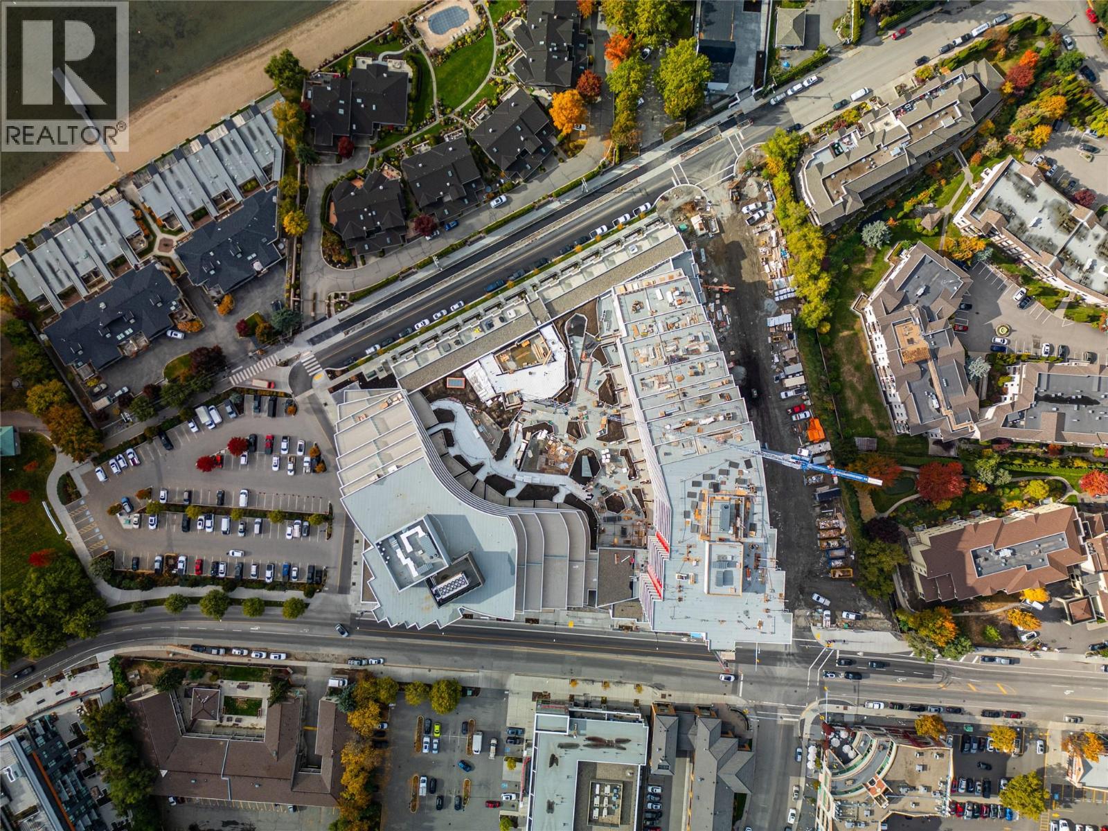 Picture for Unit #414, 3340 Lakeshore  Drive https://www.cirrealty.ca/reb/bc/4/10366574_44.jpg