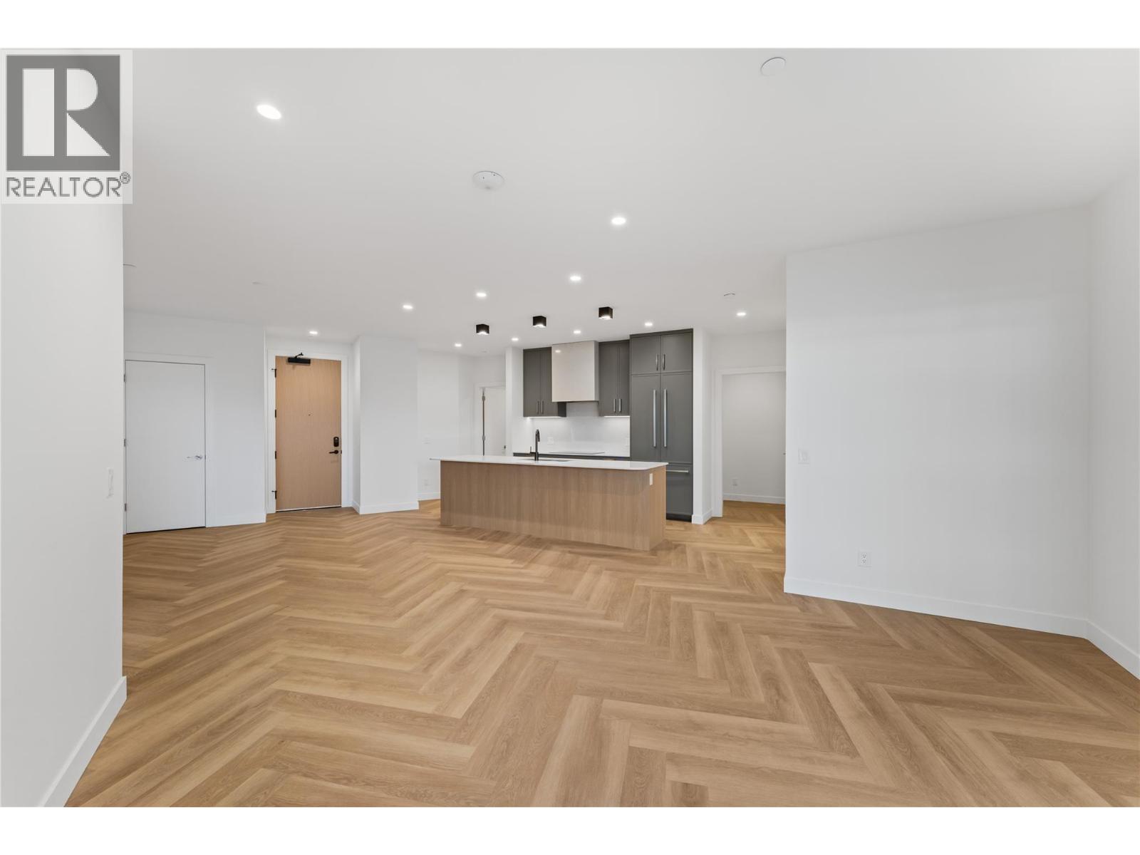 Picture for Unit #414, 3340 Lakeshore  Drive