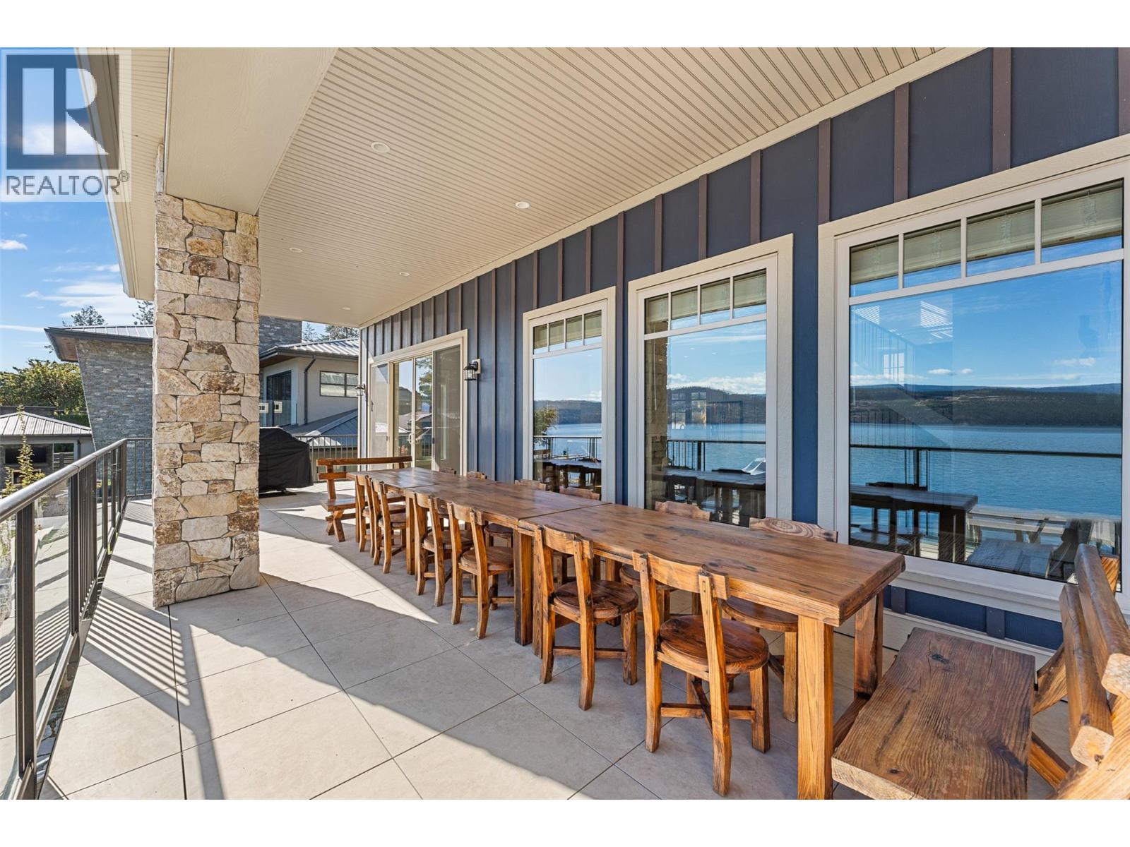 Picture for 2329 Westside  Place https://www.cirrealty.ca/reb/bc/4/10366694_41.jpg