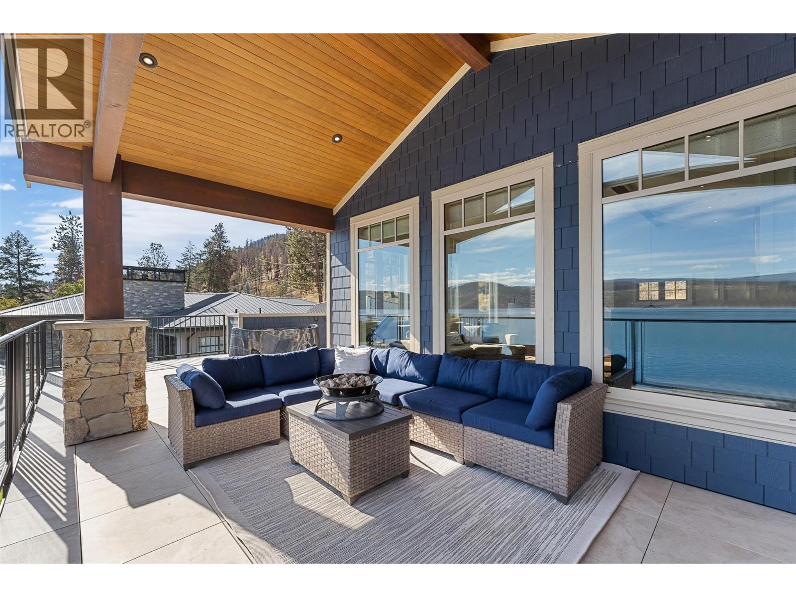 Picture for 2329 Westside  Place https://www.cirrealty.ca/reb/bc/4/10366694_61.jpg