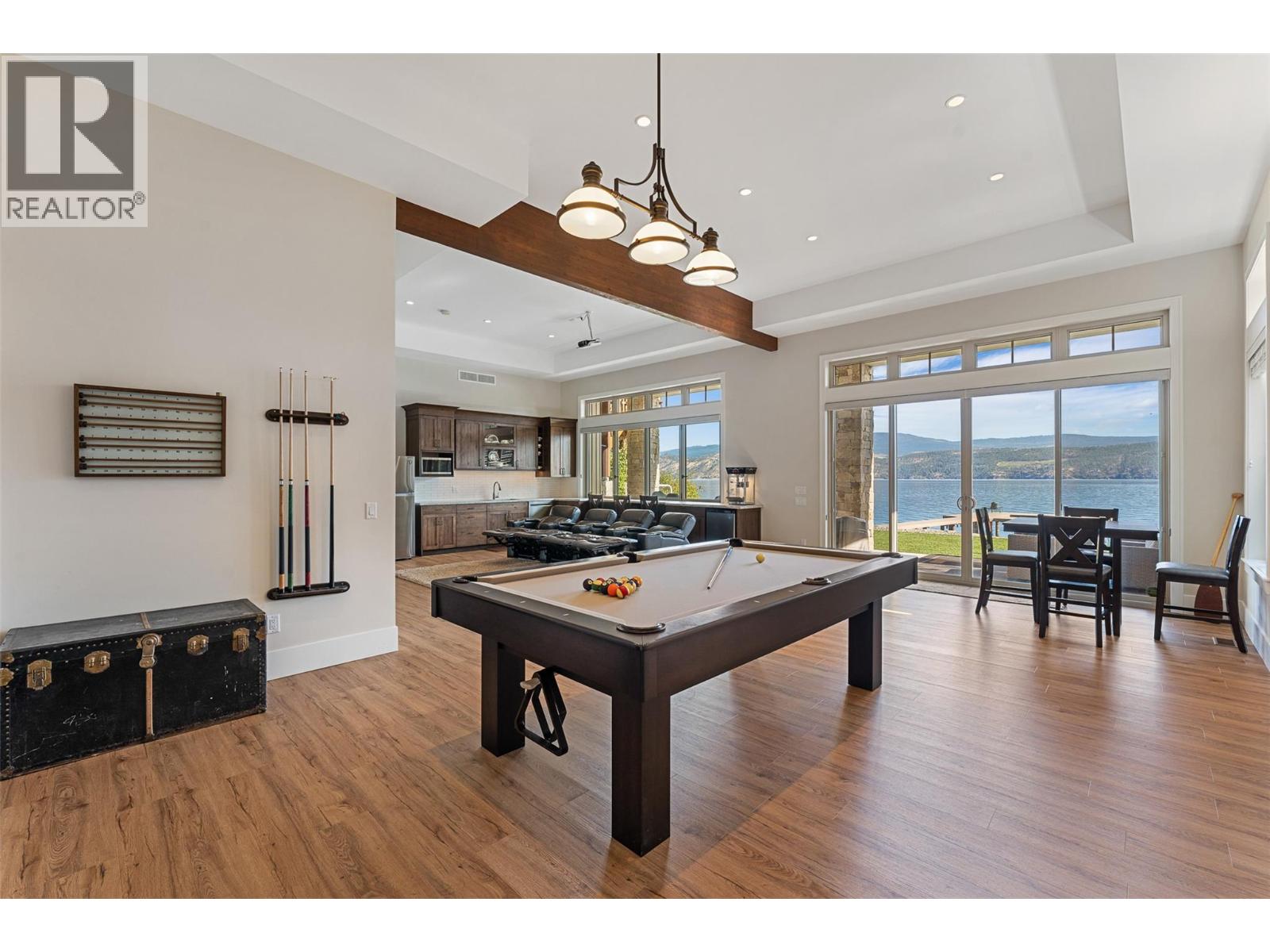 Picture for 2329 Westside  Place https://www.cirrealty.ca/reb/bc/4/10366694_75.jpg