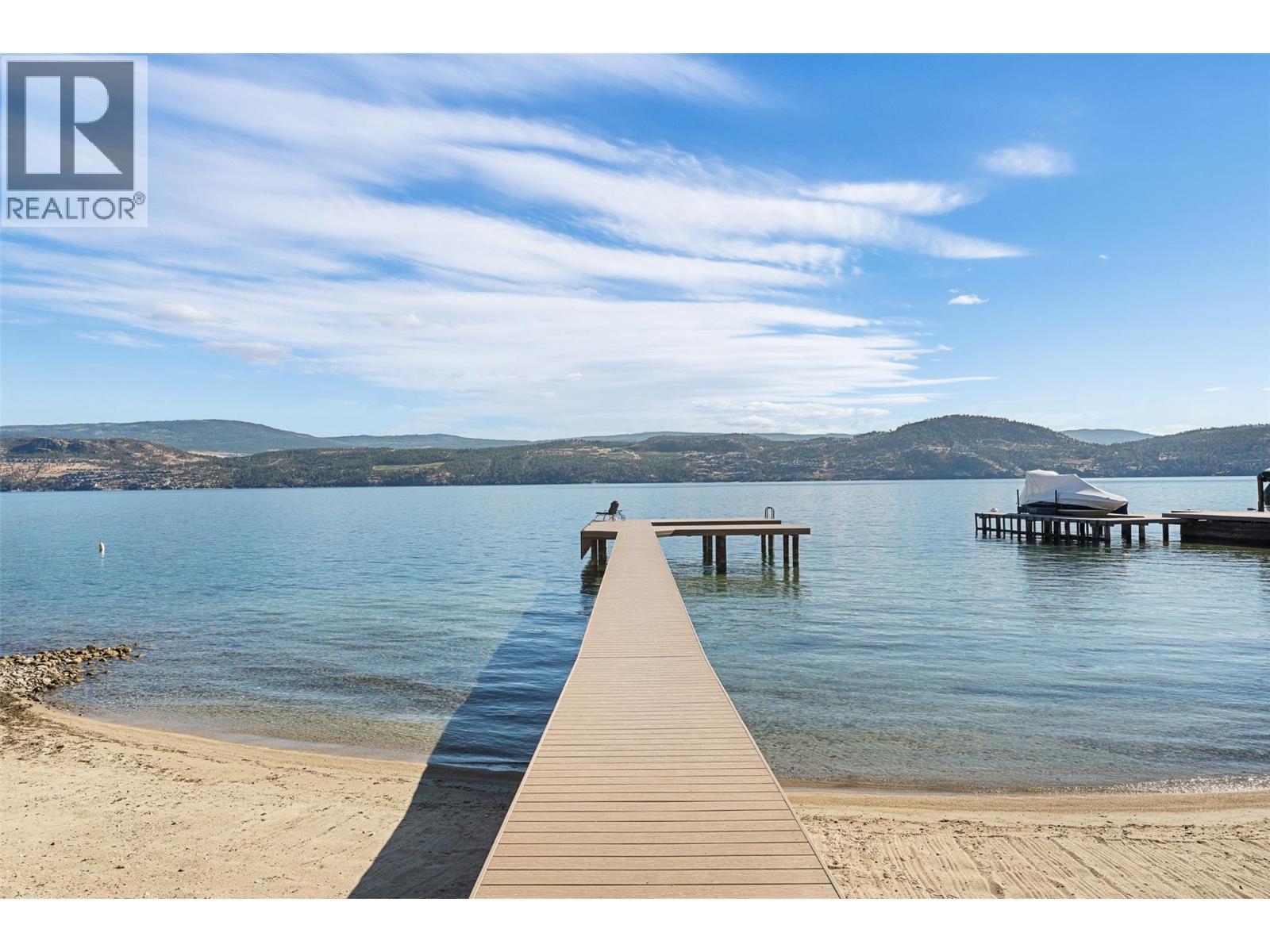 Picture for 2329 Westside  Place https://www.cirrealty.ca/reb/bc/4/10366694_86.jpg