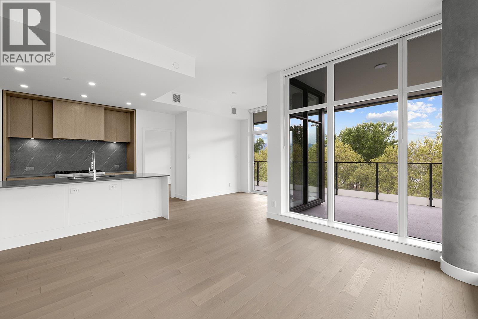 Picture for Unit #509, 3409 Lakeshore  Road https://www.cirrealty.ca/reb/bc/4/10366724_15.jpg