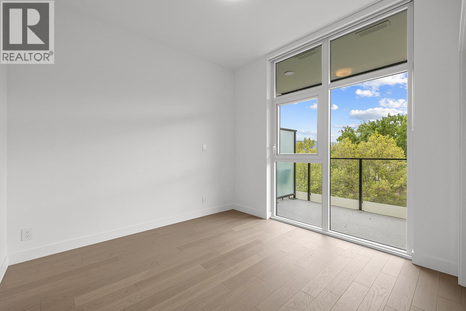 Picture for Unit #509, 3409 Lakeshore  Road https://www.cirrealty.ca/reb/bc/4/10366724_17.jpg