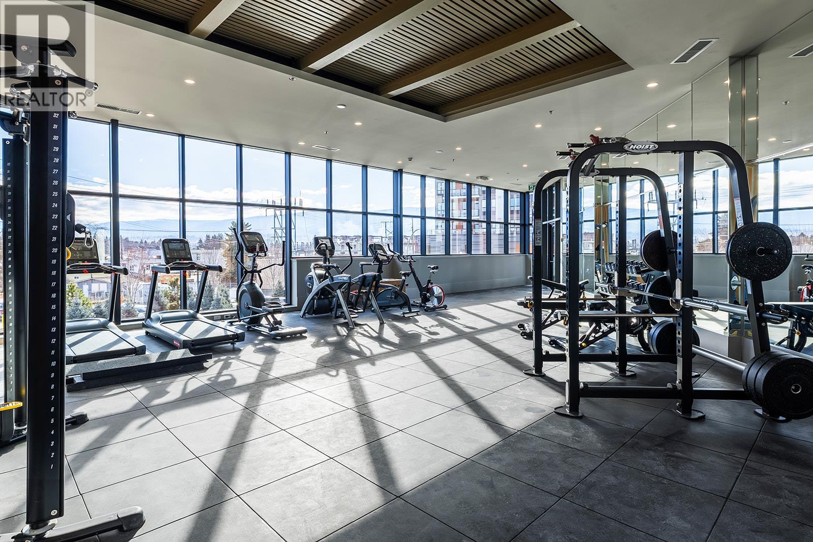 Picture for Unit #509, 3409 Lakeshore  Road https://www.cirrealty.ca/reb/bc/4/10366724_39.jpg