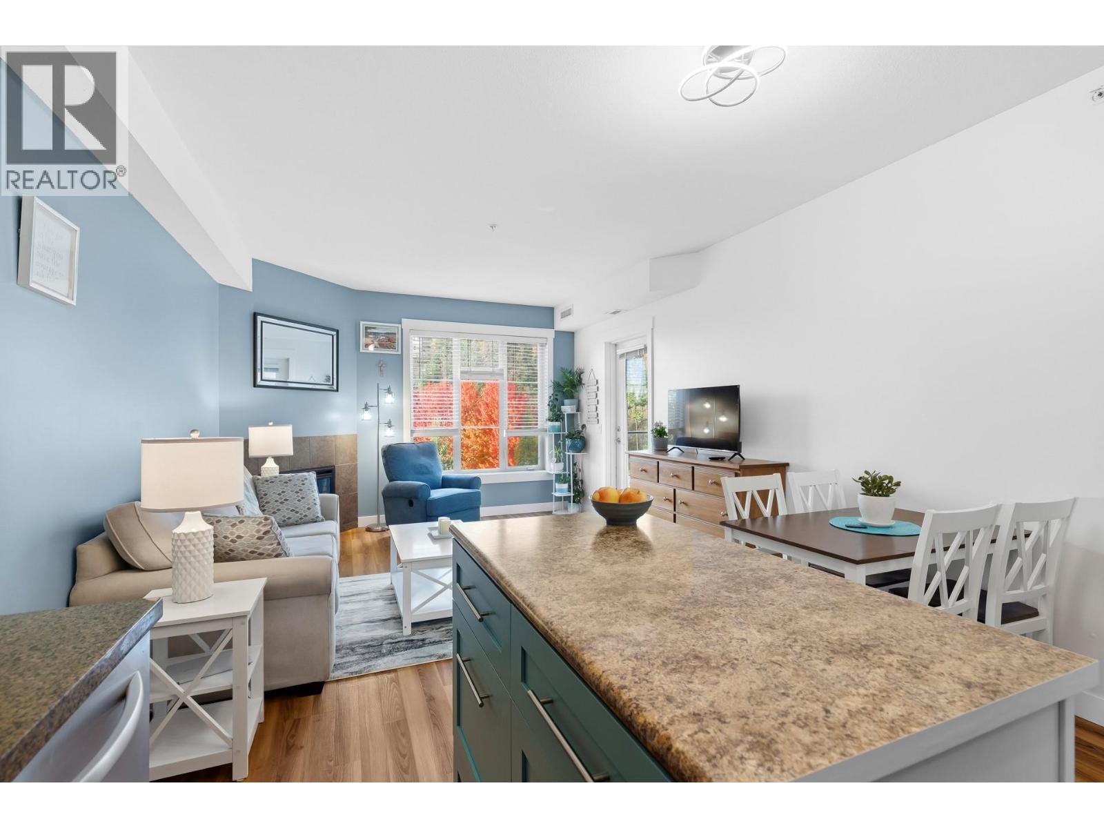 Picture for Unit #1405, 1875 Country Club  Drive https://www.cirrealty.ca/reb/bc/4/10366734_14.jpg