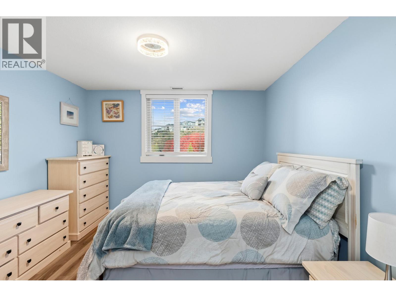 Picture for Unit #1405, 1875 Country Club  Drive https://www.cirrealty.ca/reb/bc/4/10366734_25.jpg