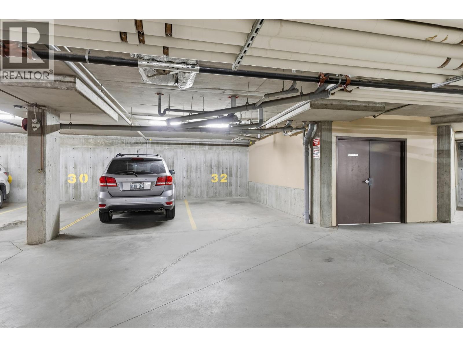 Picture for Unit #1405, 1875 Country Club  Drive https://www.cirrealty.ca/reb/bc/4/10366734_34.jpg