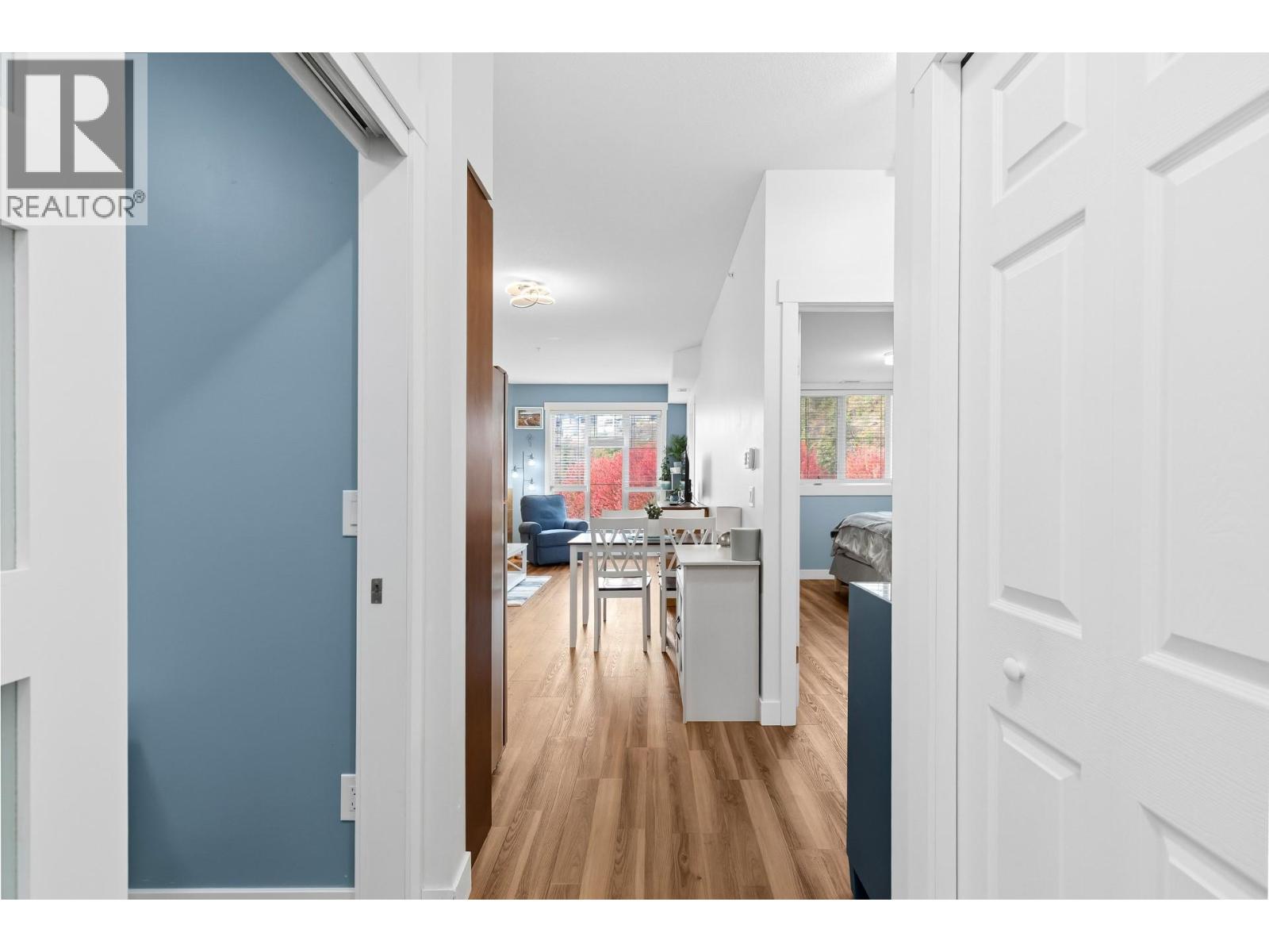 Picture for Unit #1405, 1875 Country Club  Drive https://www.cirrealty.ca/reb/bc/4/10366734_7.jpg