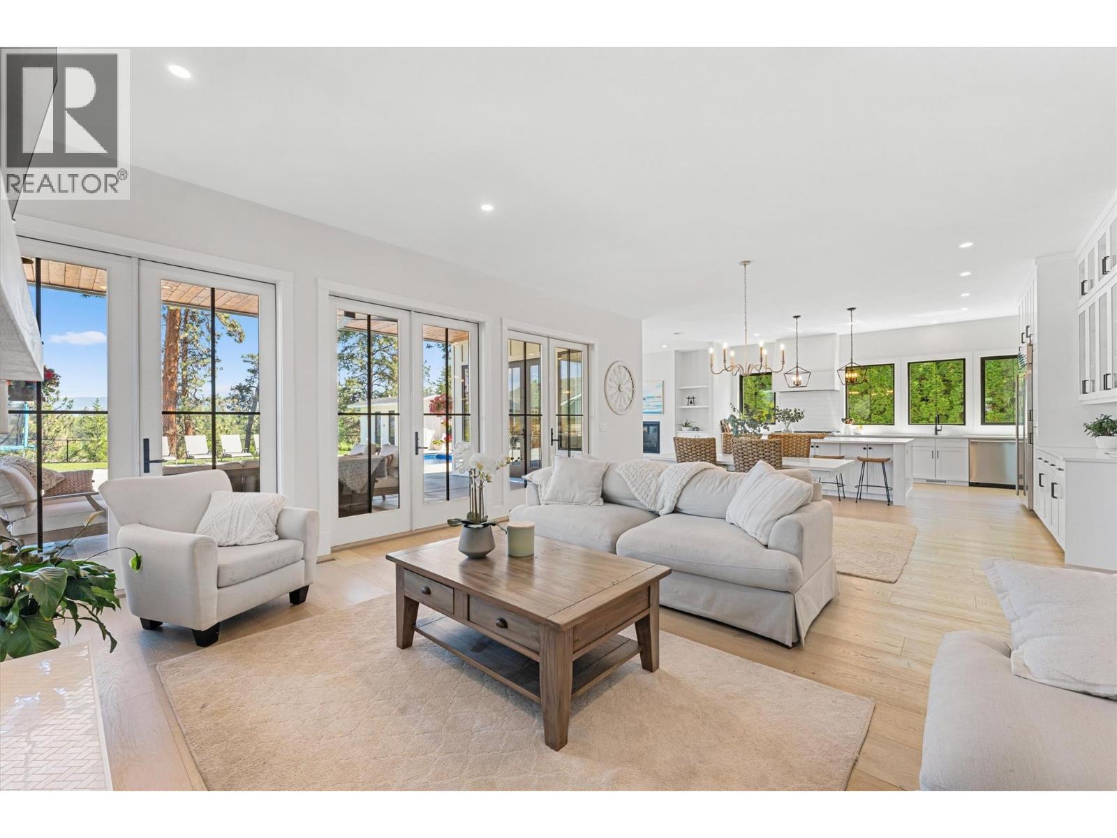 Picture for 1180 Mission Ridge  Road https://www.cirrealty.ca/reb/bc/4/10366754_10.jpg