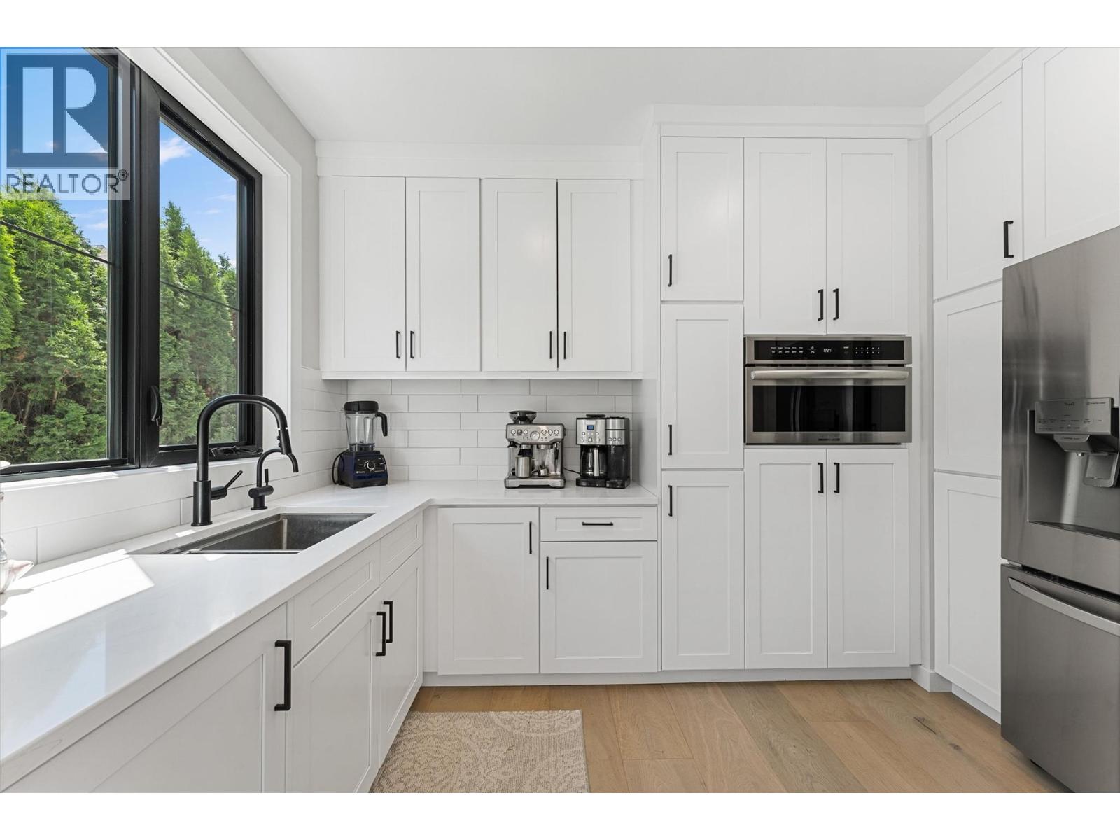 Picture for 1180 Mission Ridge  Road https://www.cirrealty.ca/reb/bc/4/10366754_20.jpg