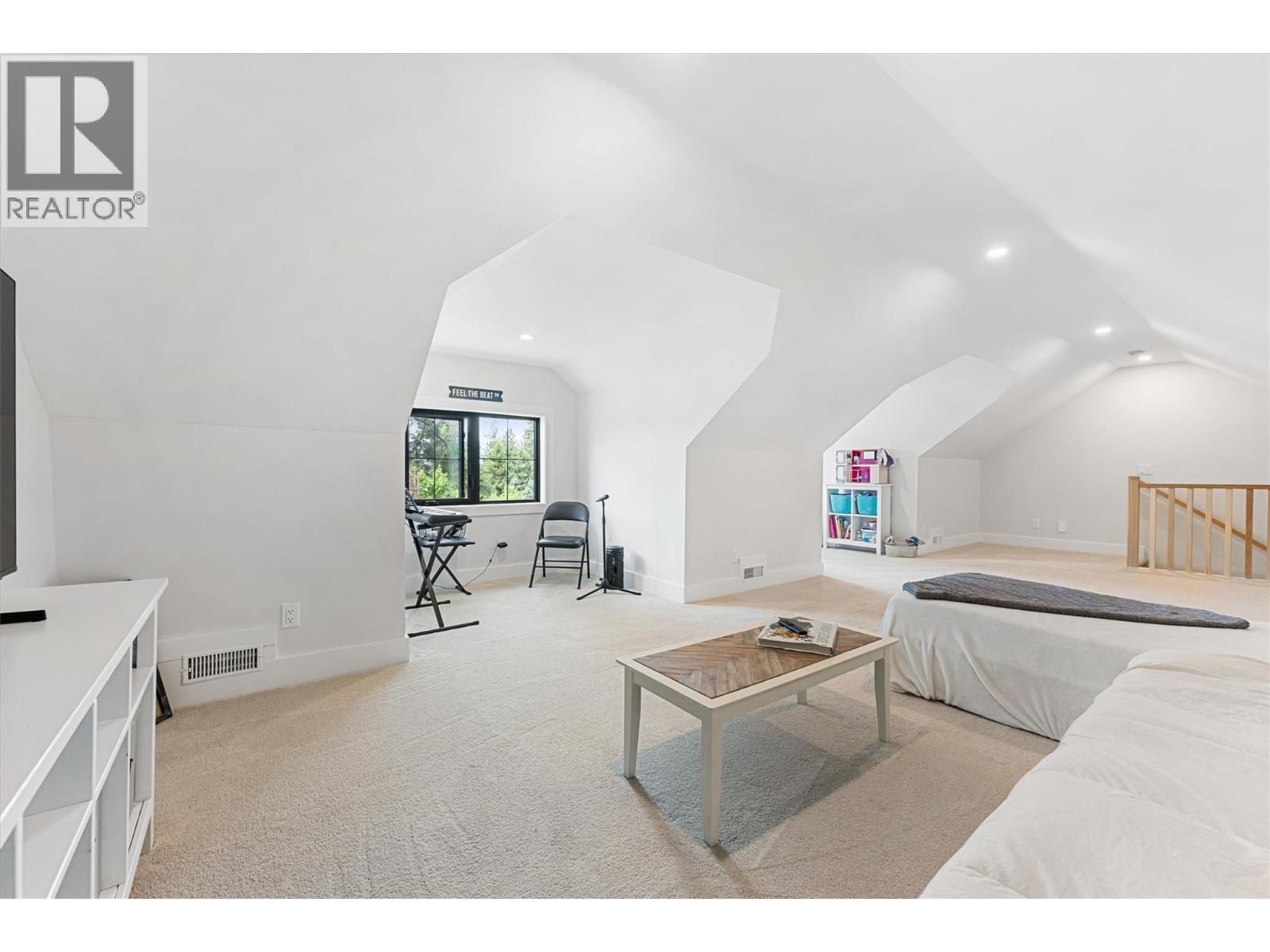 Picture for 1180 Mission Ridge  Road https://www.cirrealty.ca/reb/bc/4/10366754_58.jpg