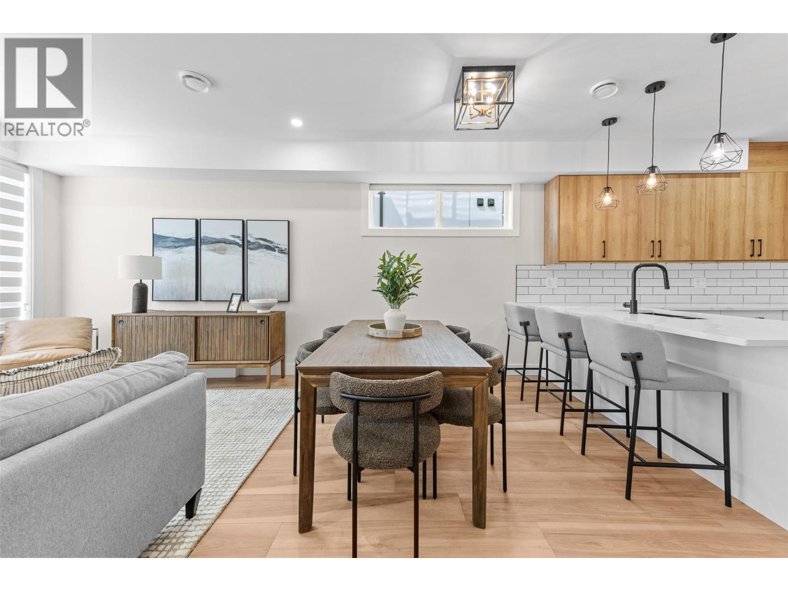 Picture for Unit #2, 1034 Martin  Avenue