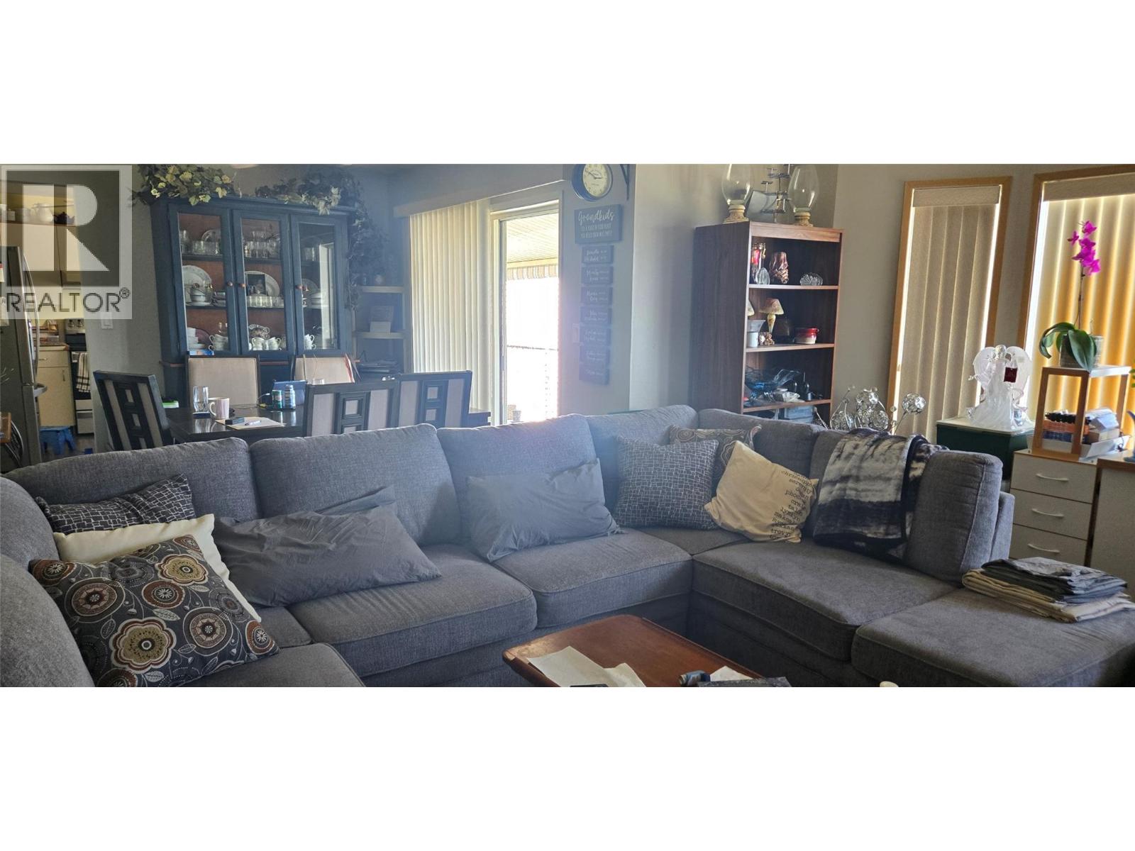 Picture for 9517 62  Avenue https://www.cirrealty.ca/reb/bc/4/10366824_13.jpg