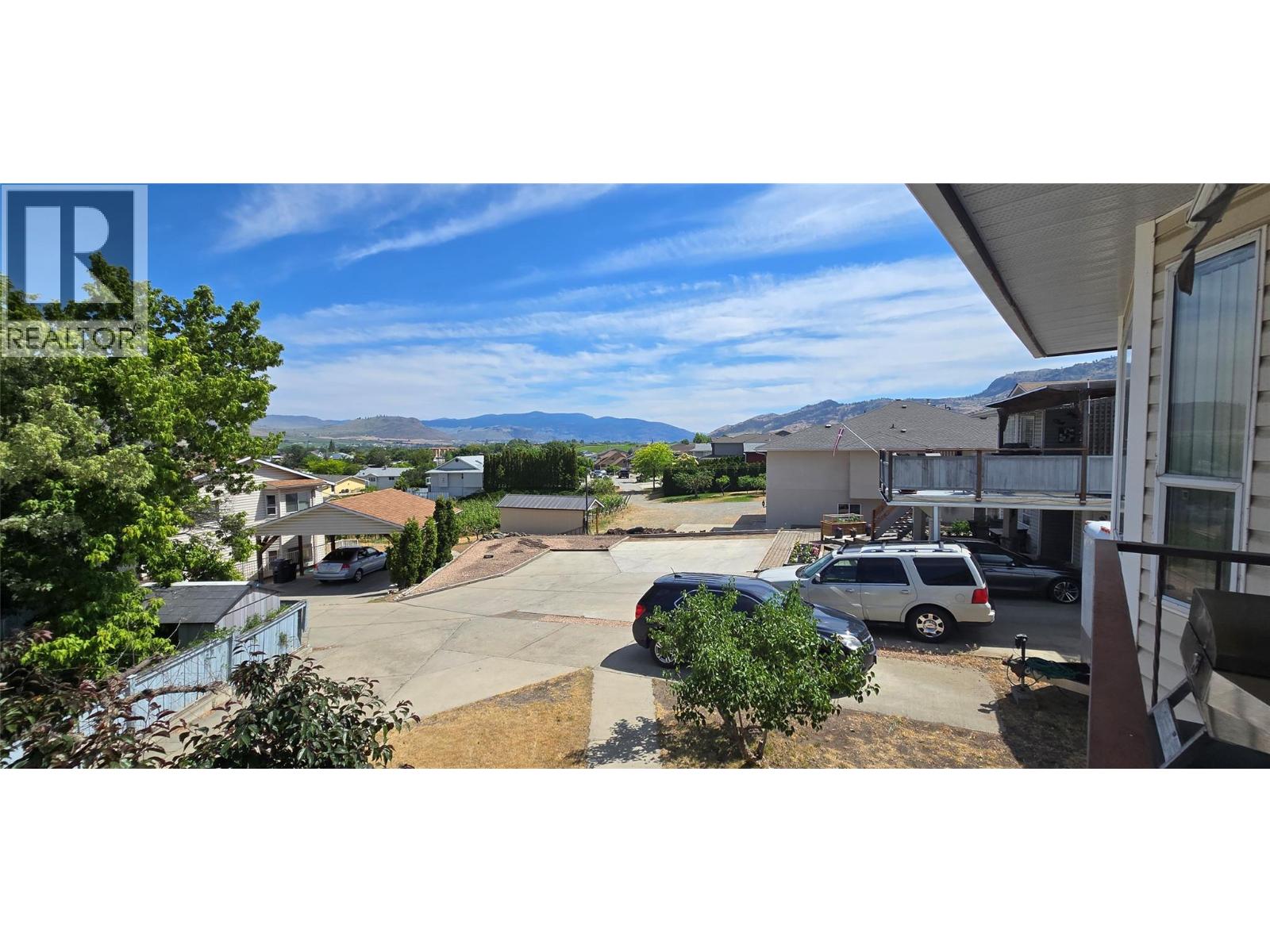 Picture for 9517 62  Avenue https://www.cirrealty.ca/reb/bc/4/10366824_16.jpg