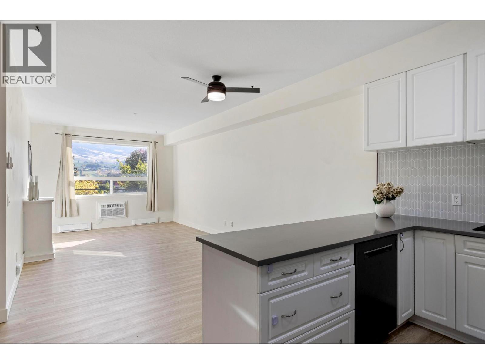 Picture for Unit #309, 778 Rutland  RoadN https://www.cirrealty.ca/reb/bc/4/10366934_7.jpg