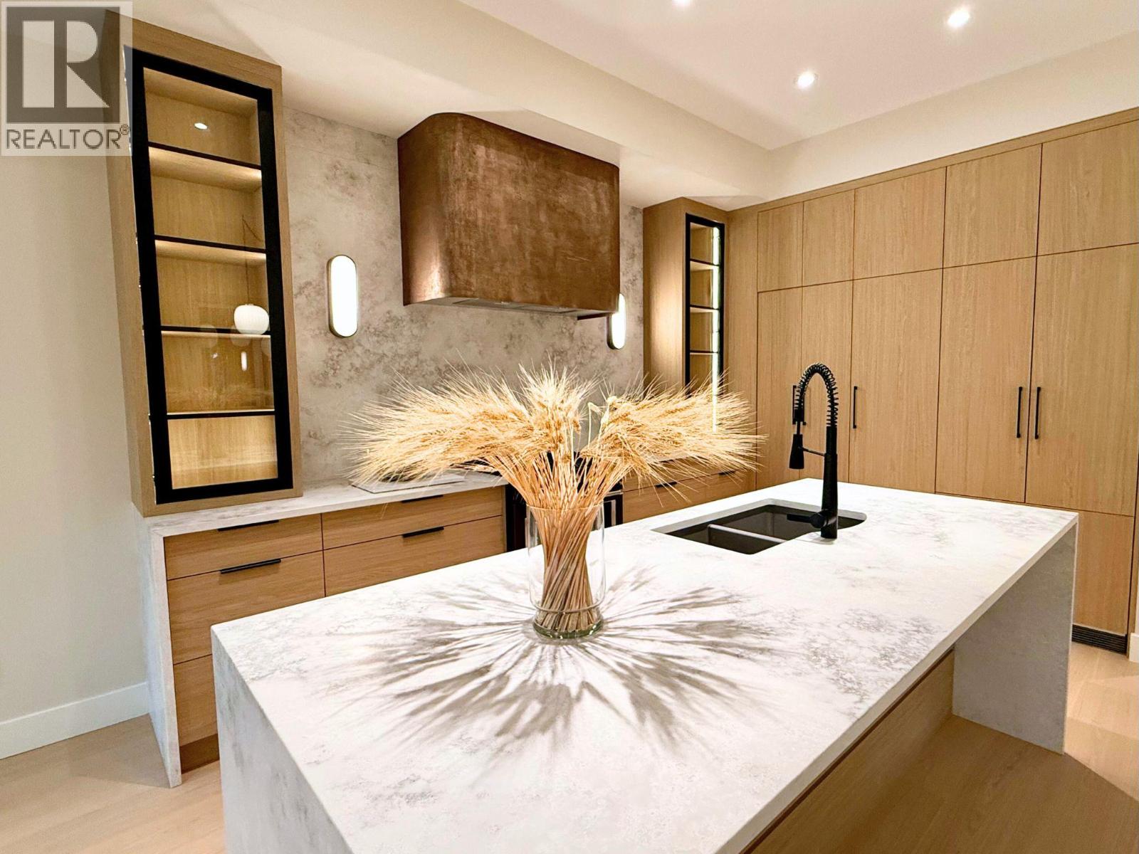 Picture for Unit #4, 781 Martin  Avenue