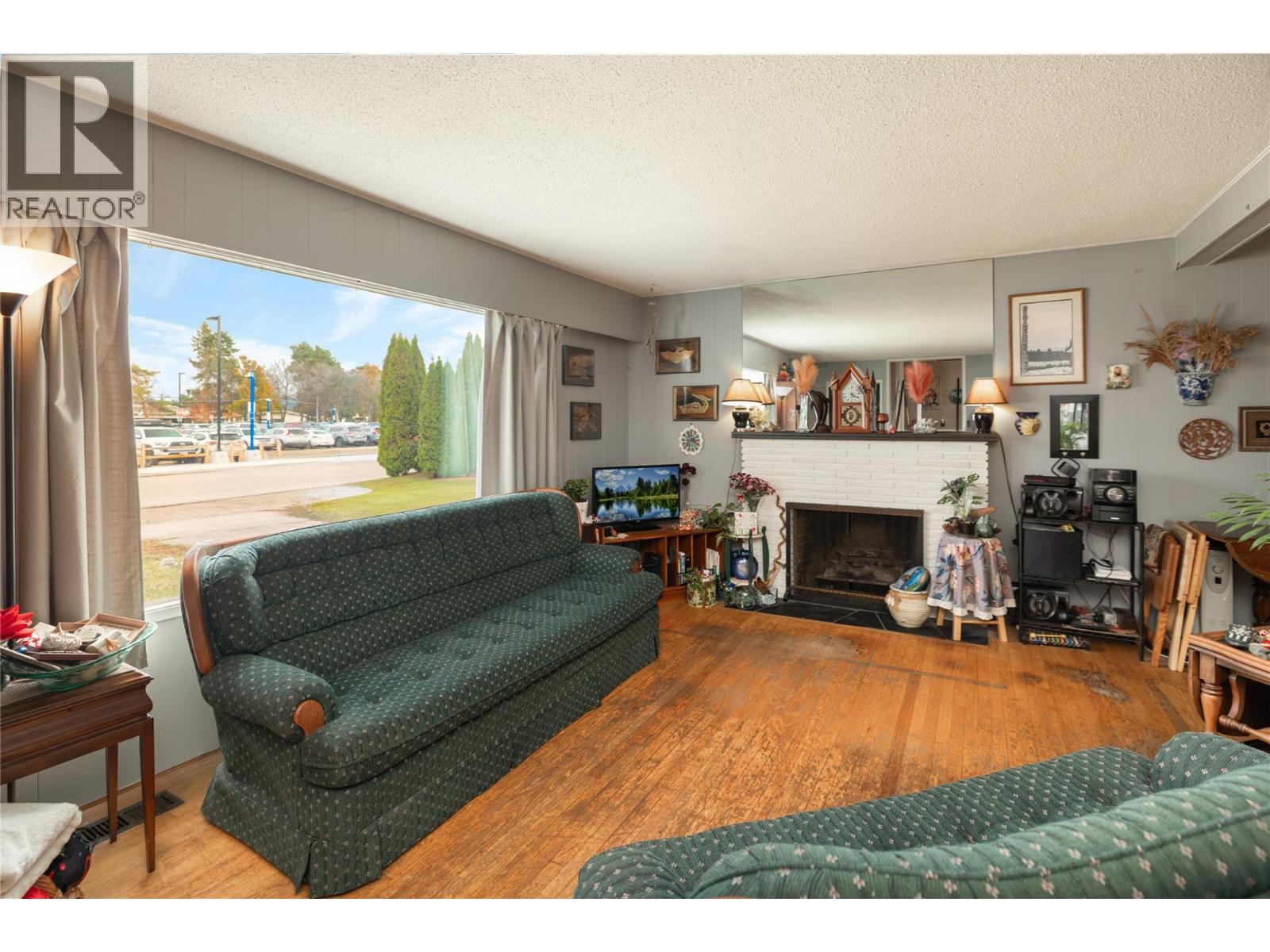 Picture for 2150 BURNETT  Street