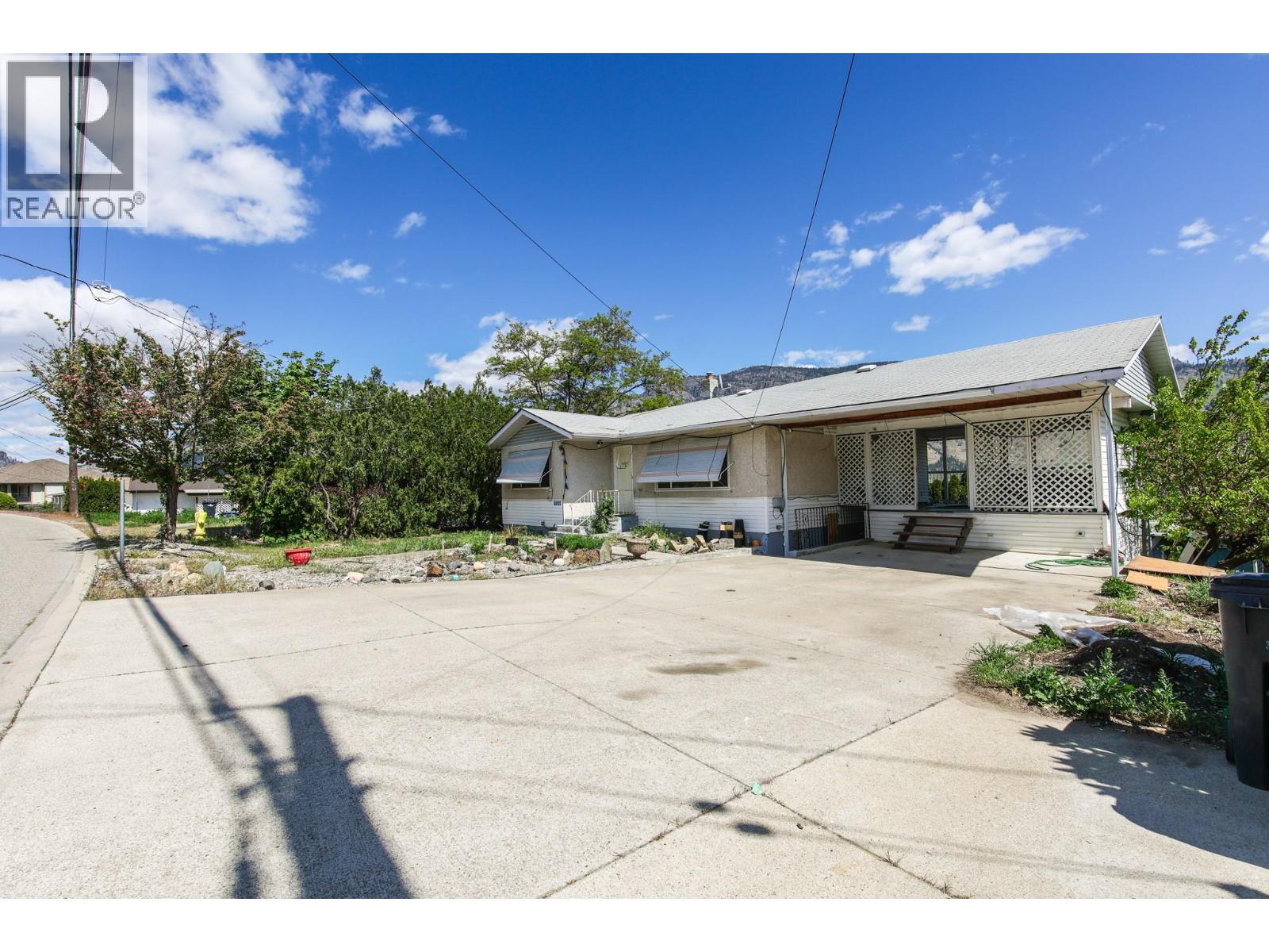 Picture for 8009 87th  Street