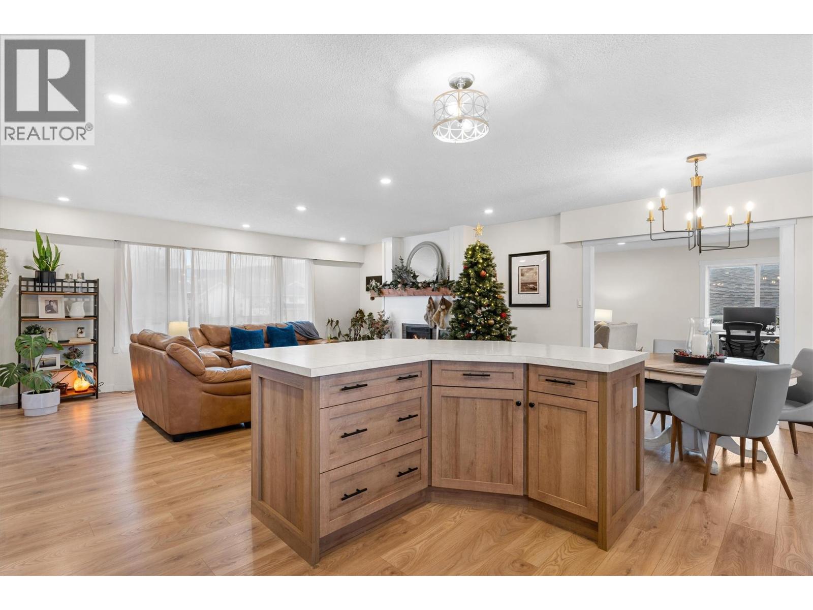 Picture for 815 Wayne  Road