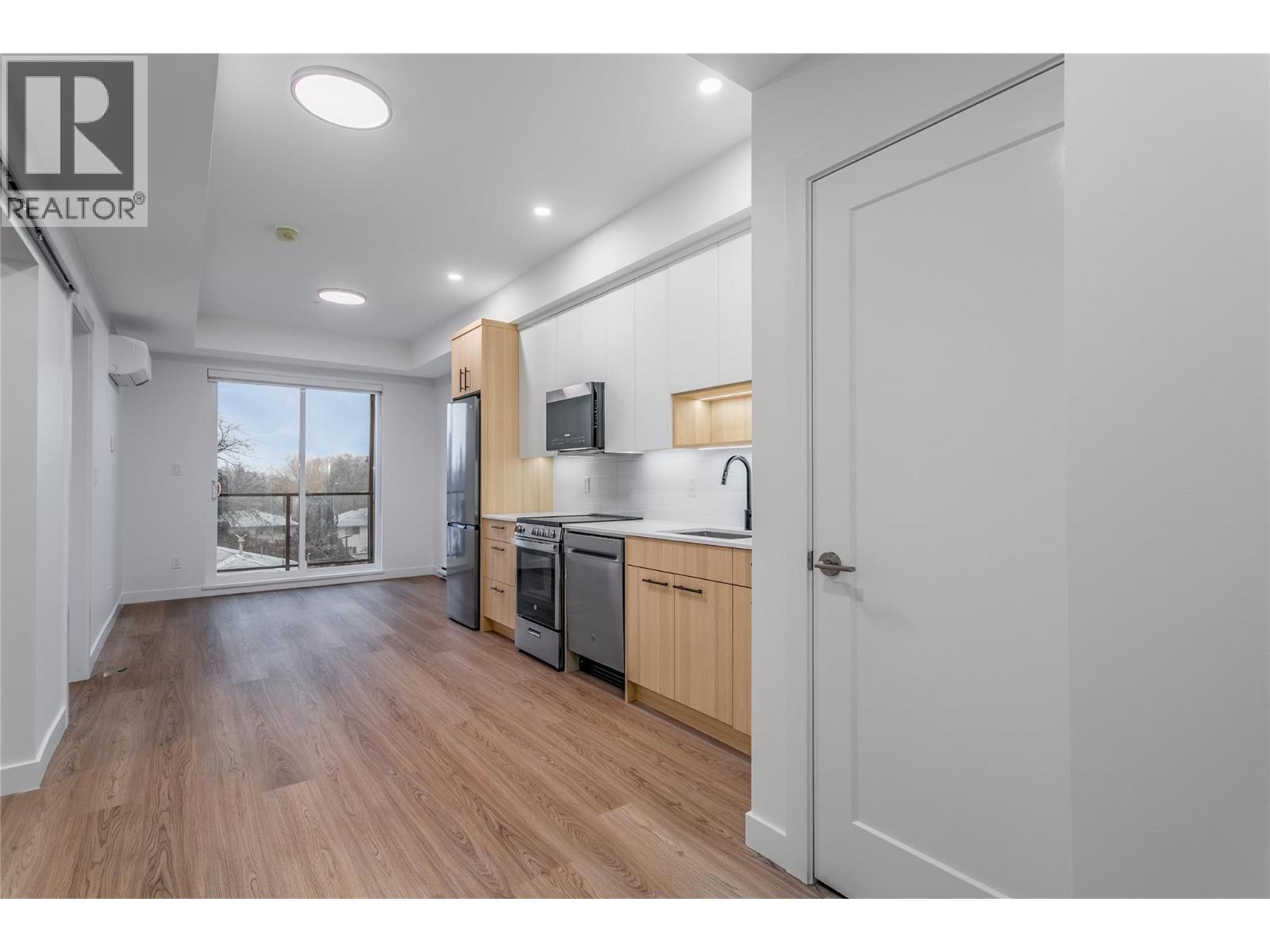 Picture for Unit #305, 1380 Pridham  Avenue