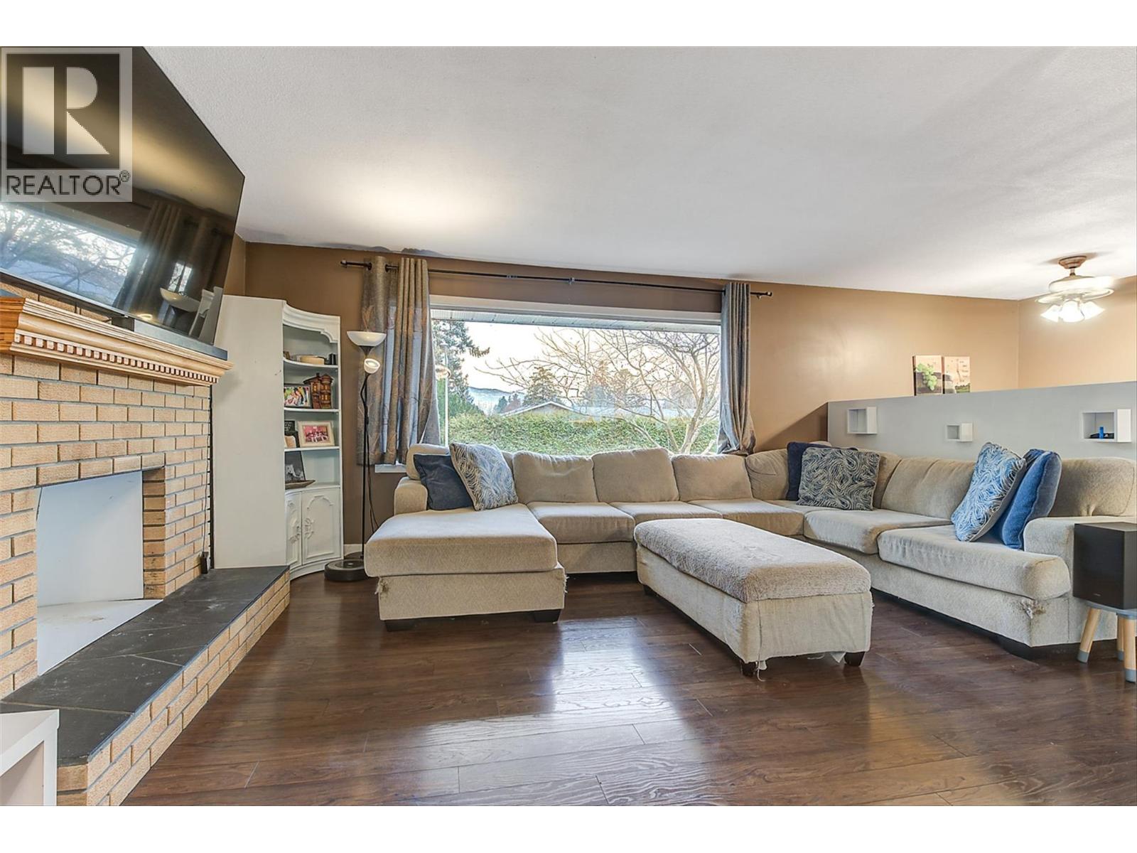 Picture for 964 Tronson  Drive