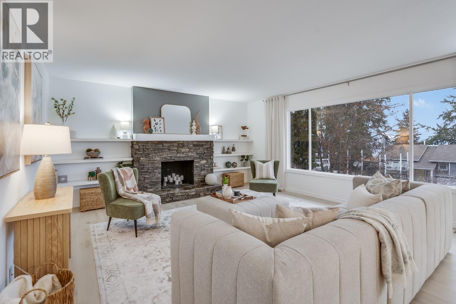 Picture for 1576 Scott  Crescent