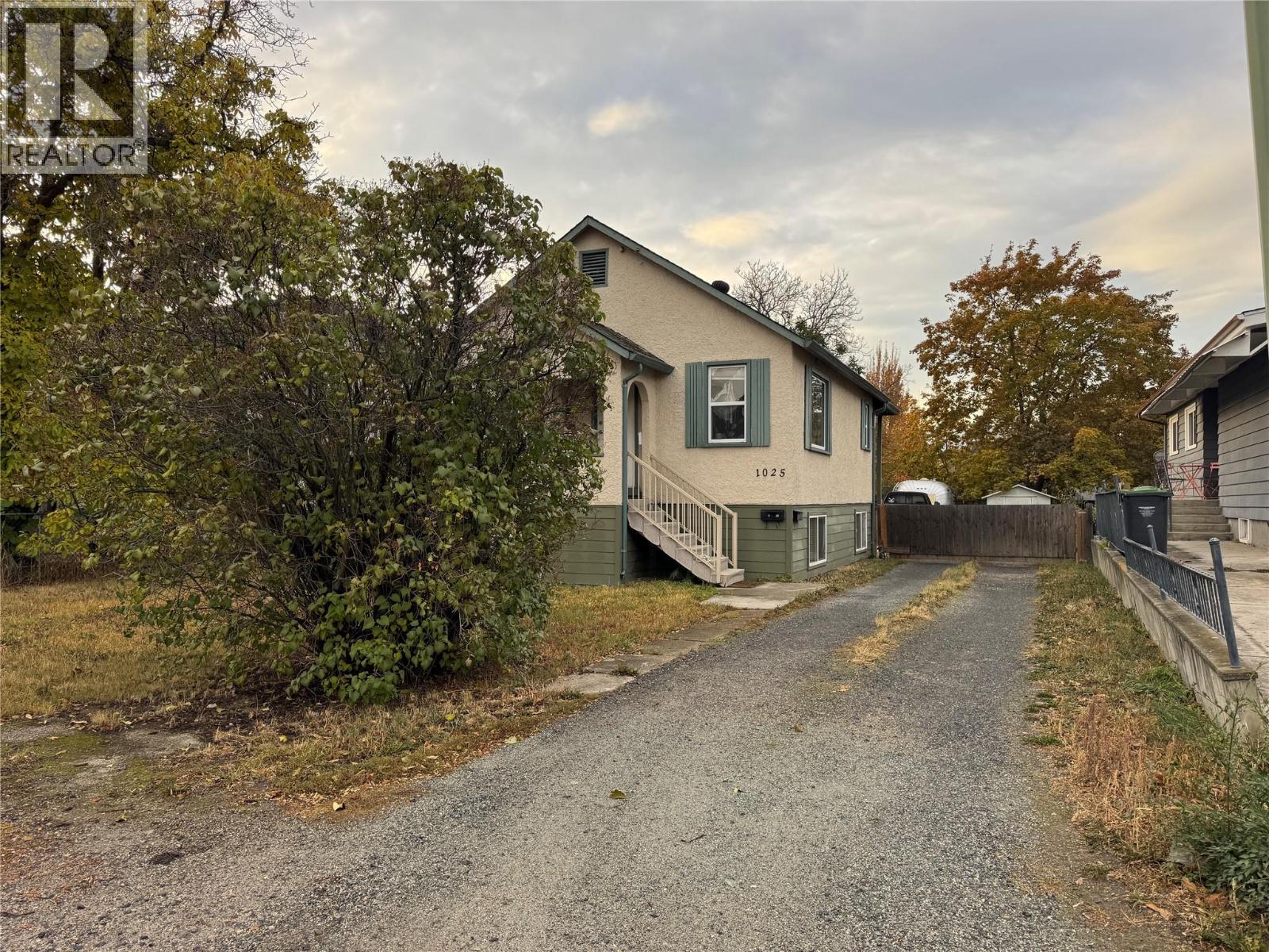 Picture for 1025 Laurier  Avenue