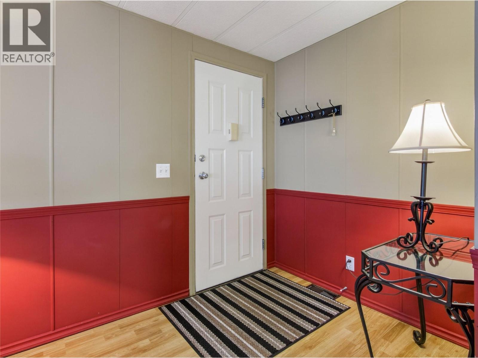 Picture for Unit #9, 999 Burnaby  Avenue