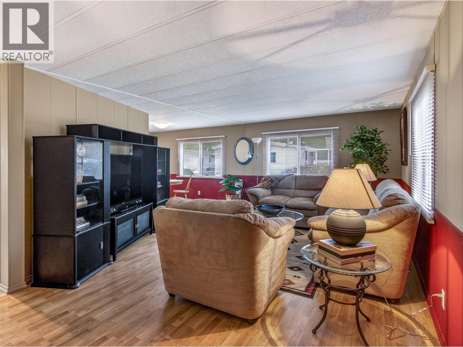 Picture for Unit #9, 999 Burnaby  Avenue