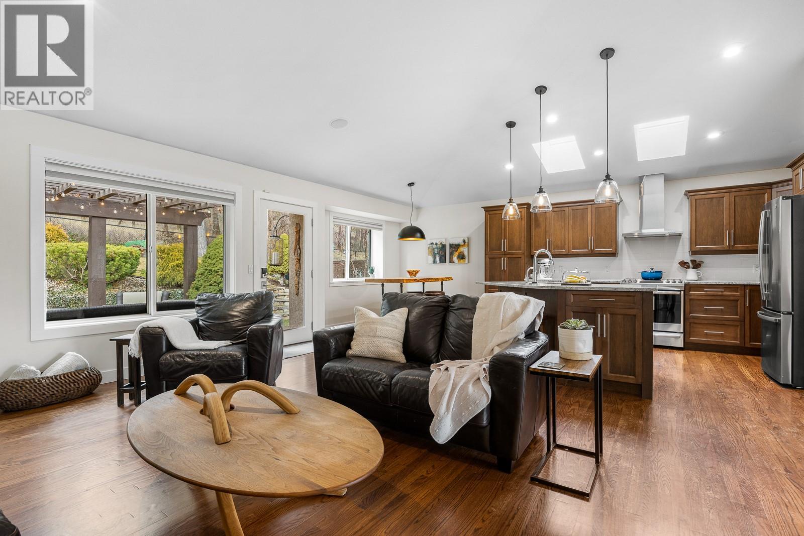 Picture for 328 Woodpark  Crescent