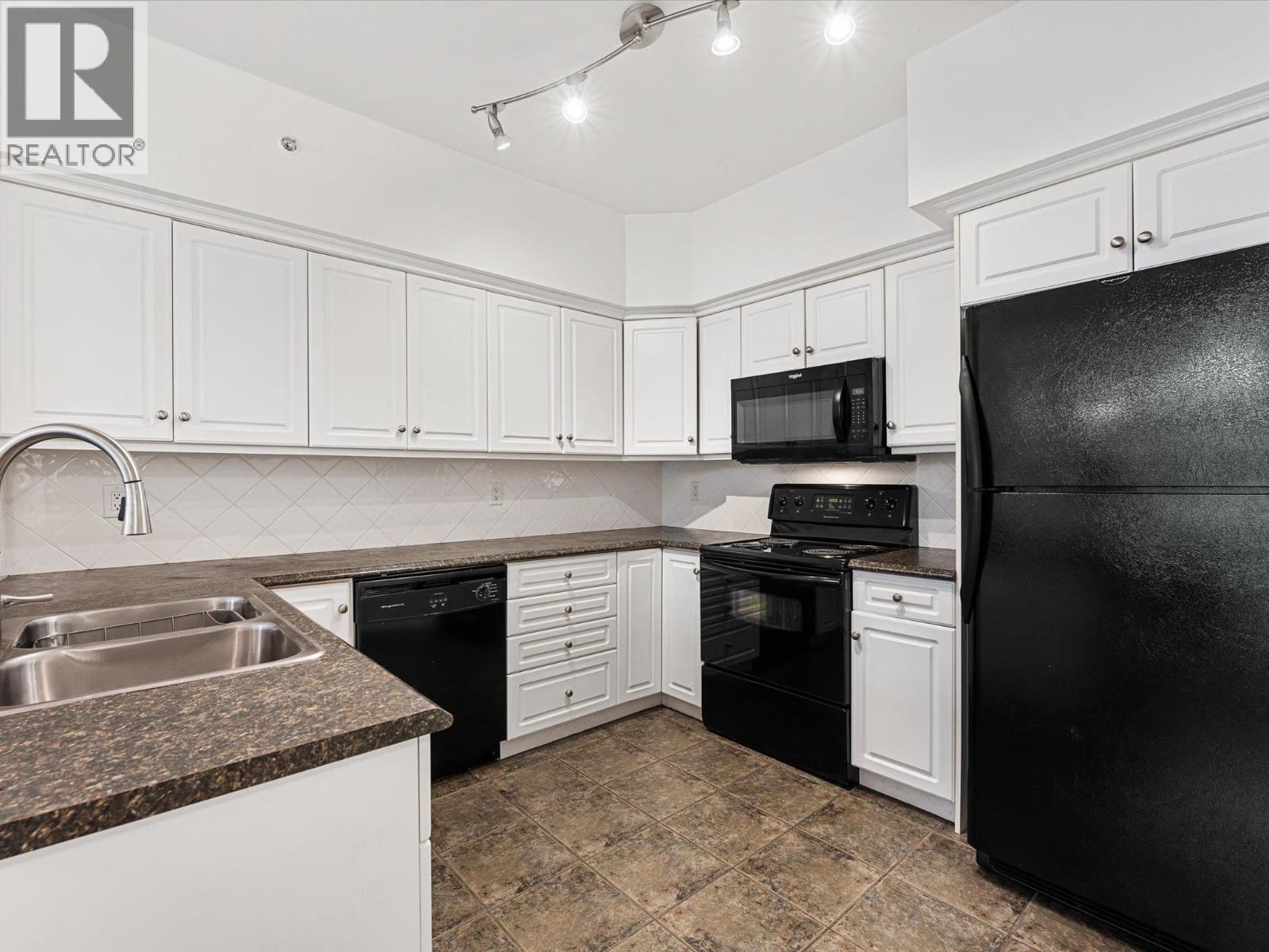 Picture for Unit #404, 688 Lequime  Road