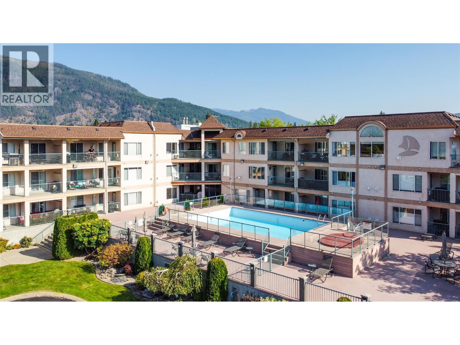 Picture for Unit #111, 1002 Riverside  Avenue