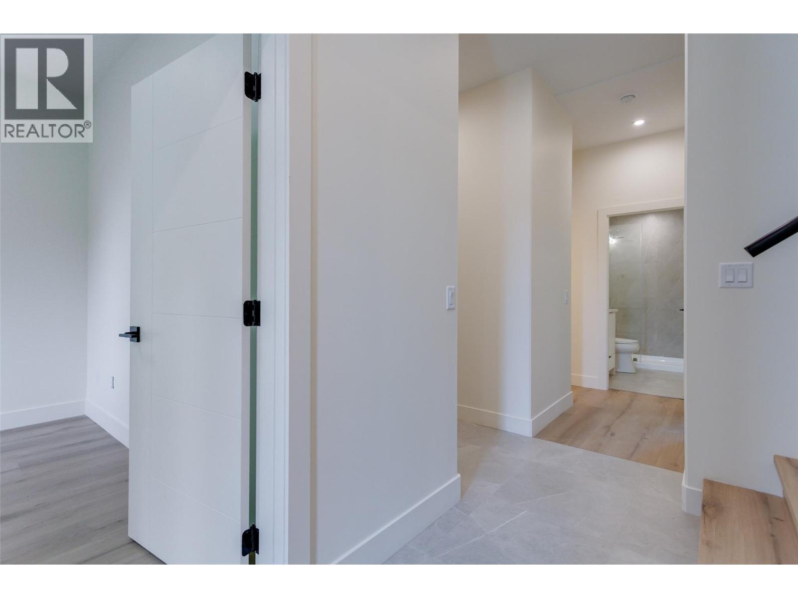 Picture for Unit #3, 970 Lawson  Avenue